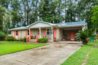 705 Burcale Pl., Myrtle Beach, SC 29579