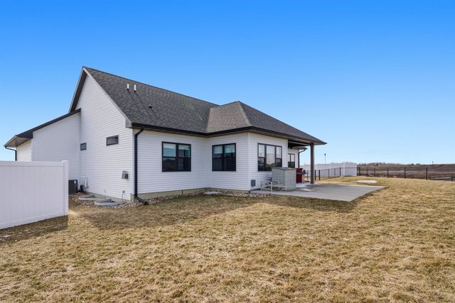 4904 Cohen Court, Cedar Falls, IA 50613