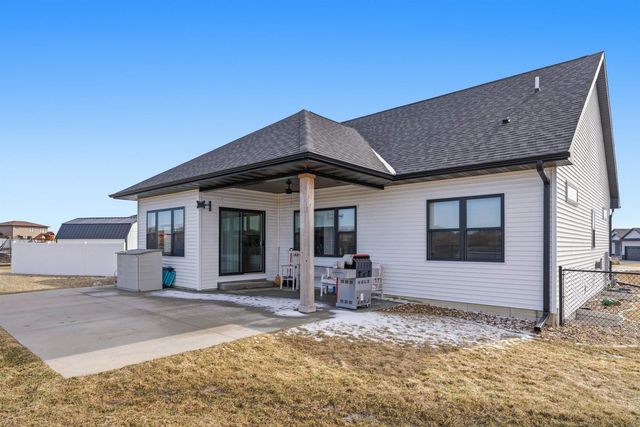 4904 Cohen Court, Cedar Falls, IA 50613