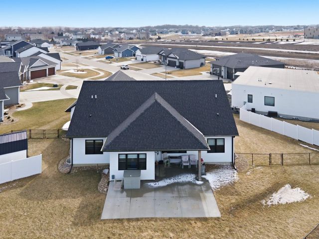 4904 Cohen Court, Cedar Falls, IA 50613