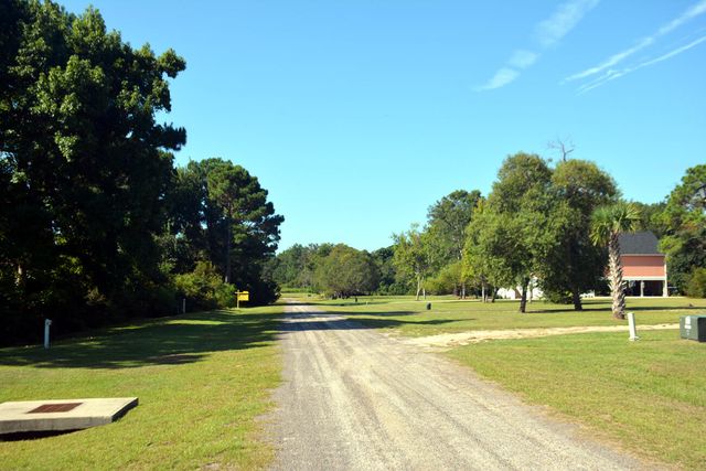 61 Osprey Road, Edisto Island, SC 29438