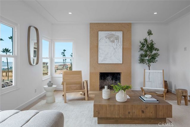 1016 The Strand, Manhattan Beach, CA 90266