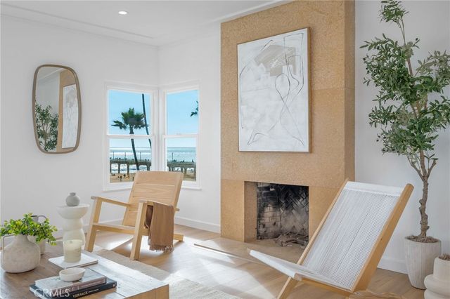 1016 The Strand, Manhattan Beach, CA 90266