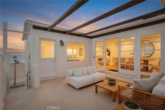 1016 The Strand, Manhattan Beach, CA 90266