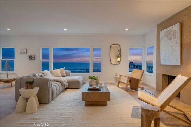 1016 The Strand, Manhattan Beach, CA 90266