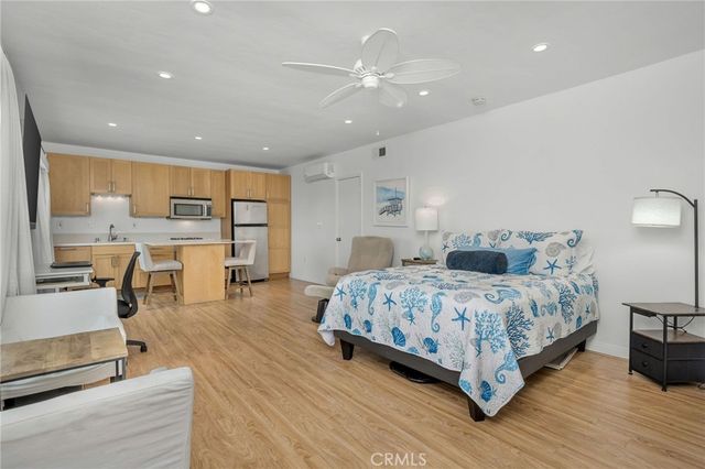 1016 The Strand, Manhattan Beach, CA 90266
