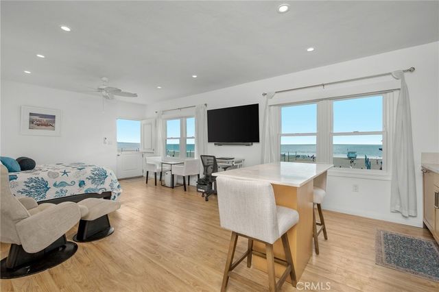 1016 The Strand, Manhattan Beach, CA 90266