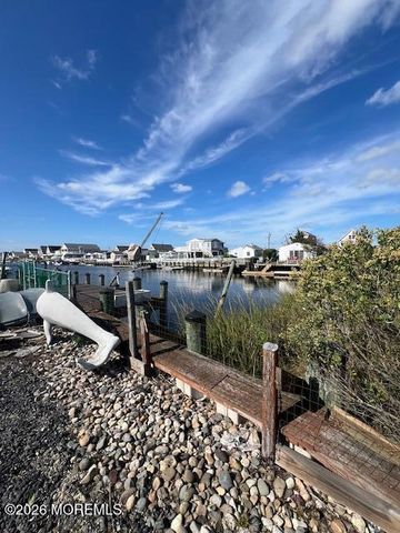 2 W Susquehanna Drive, Little Egg Harbor, NJ 08087