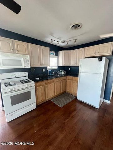 2 W Susquehanna Drive, Little Egg Harbor, NJ 08087