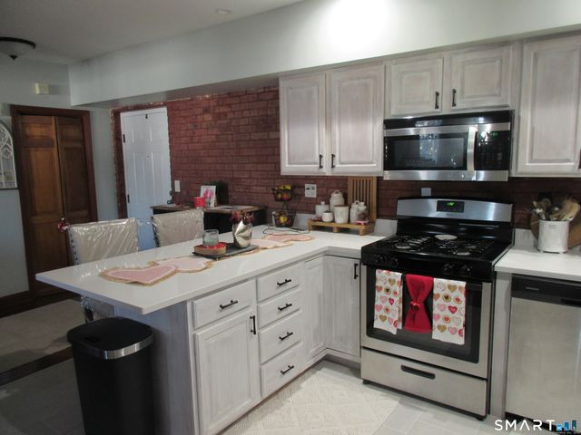 75 Wheeler Avenue 205, Bridgeport, CT 06606