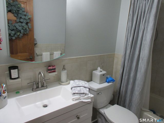 75 Wheeler Avenue 205, Bridgeport, CT 06606