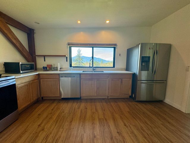 541 Board Shanty Road, Grants Pass, OR 97527