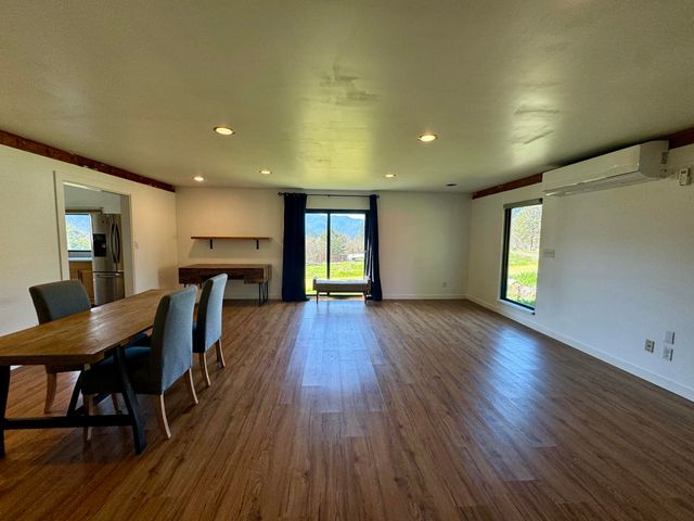 541 Board Shanty Road, Grants Pass, OR 97527