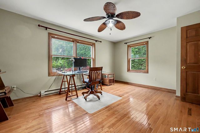 8 Apple Blossom Lane, Danbury, CT 06811