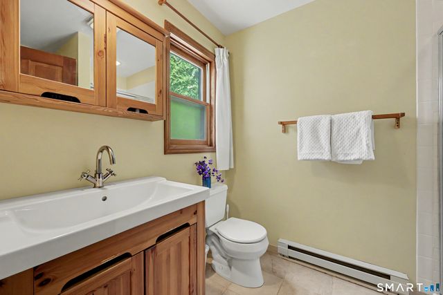 8 Apple Blossom Lane, Danbury, CT 06811