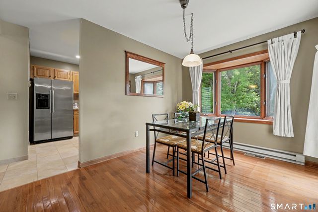 8 Apple Blossom Lane, Danbury, CT 06811