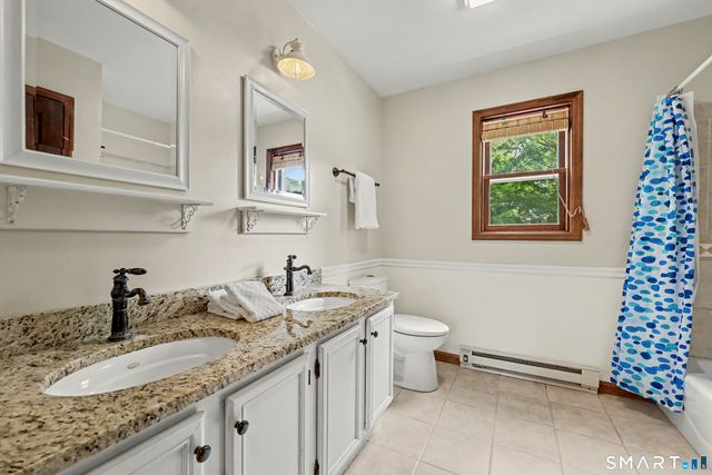 8 Apple Blossom Lane, Danbury, CT 06811