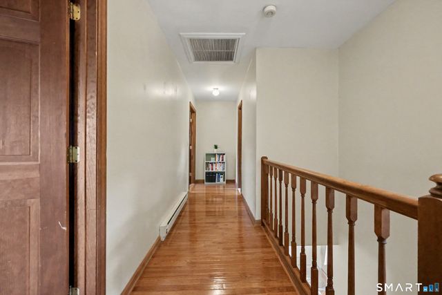 8 Apple Blossom Lane, Danbury, CT 06811