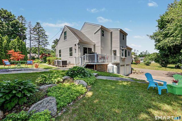 8 Apple Blossom Lane, Danbury, CT 06811