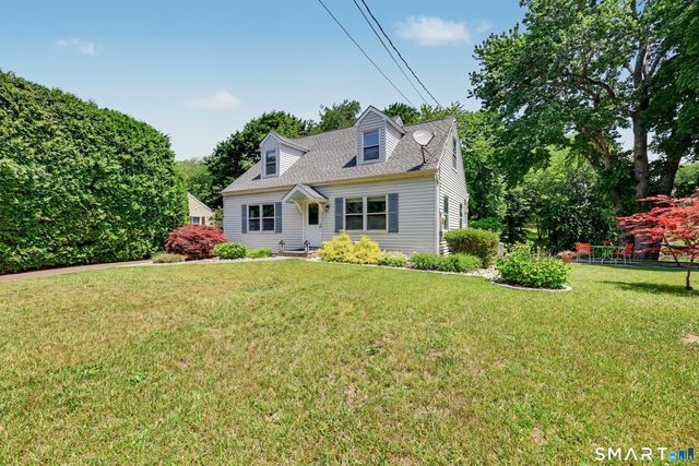 8 Apple Blossom Lane, Danbury, CT 06811