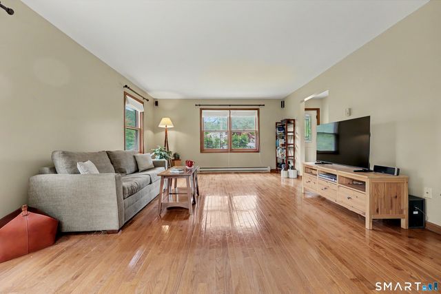 8 Apple Blossom Lane, Danbury, CT 06811