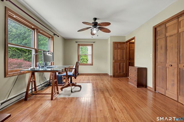 8 Apple Blossom Lane, Danbury, CT 06811