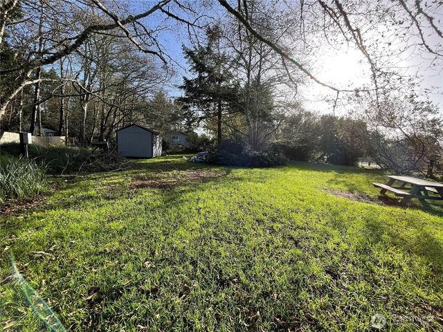 548 E Chance Ala Mer NE, Ocean Shores, WA 98569