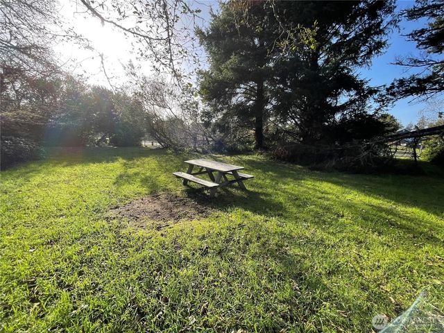 548 E Chance Ala Mer NE, Ocean Shores, WA 98569