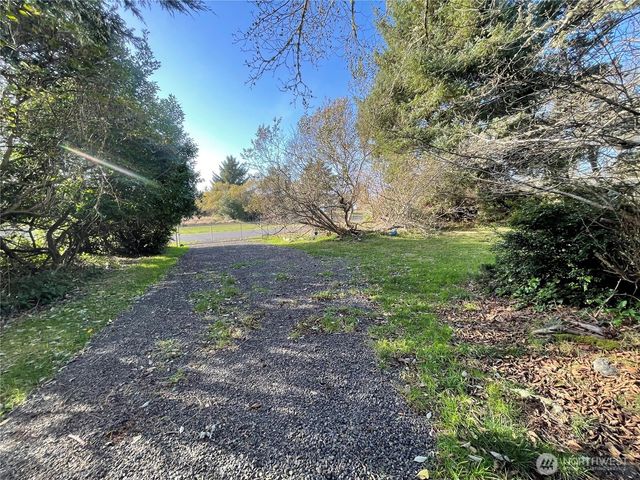 548 E Chance Ala Mer NE, Ocean Shores, WA 98569