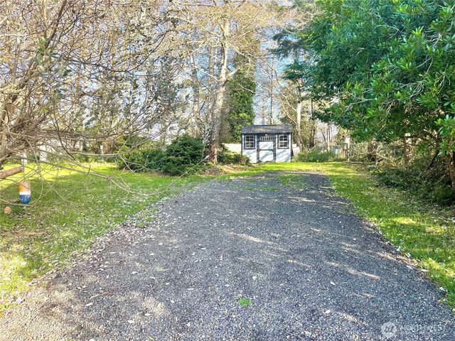 548 E Chance Ala Mer NE, Ocean Shores, WA 98569