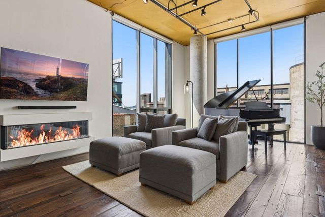 750 S 2nd Street 801, Minneapolis, MN 55401