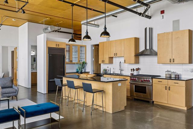 750 S 2nd Street 801, Minneapolis, MN 55401