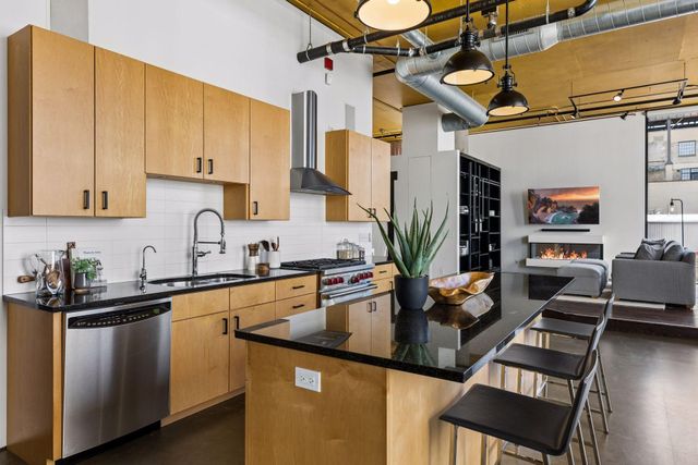 750 S 2nd Street 801, Minneapolis, MN 55401