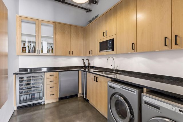 750 S 2nd Street 801, Minneapolis, MN 55401