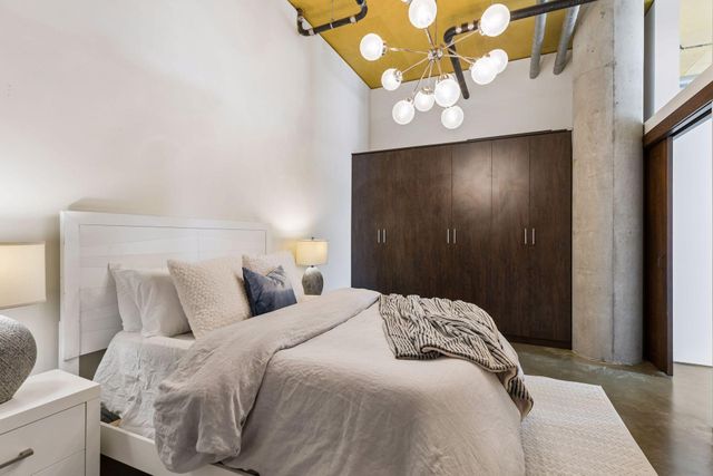 750 S 2nd Street 801, Minneapolis, MN 55401