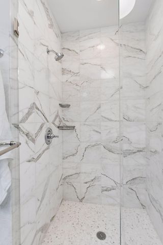 750 S 2nd Street 801, Minneapolis, MN 55401