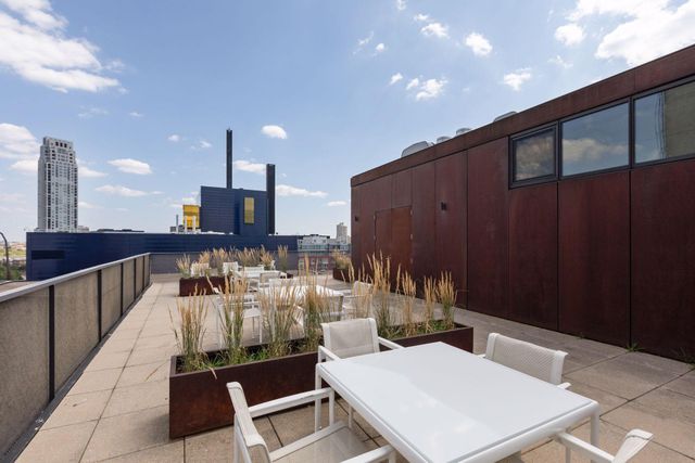 750 S 2nd Street 801, Minneapolis, MN 55401