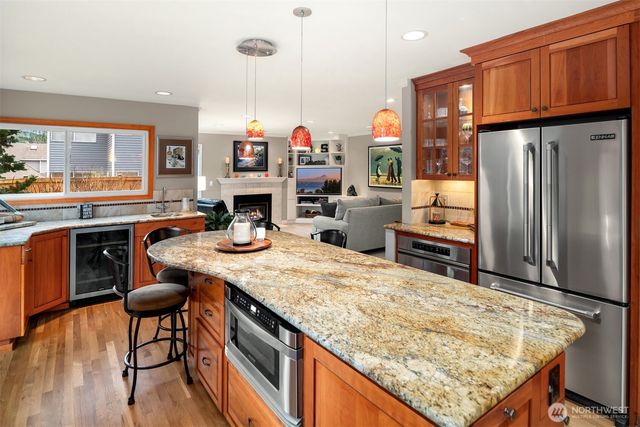 23970 SE 40th Place, Sammamish, WA 98029