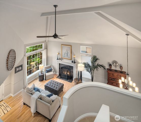 23970 SE 40th Place, Sammamish, WA 98029