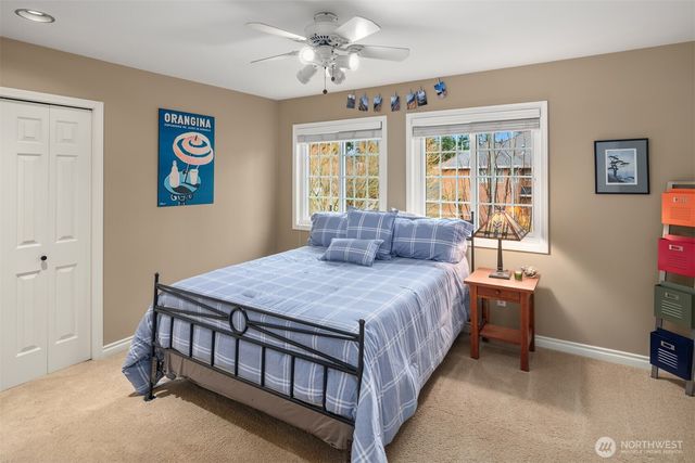 23970 SE 40th Place, Sammamish, WA 98029