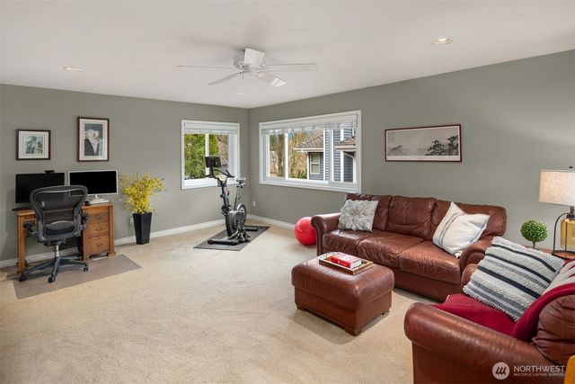 23970 SE 40th Place, Sammamish, WA 98029