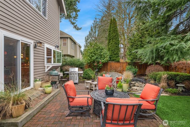 23970 SE 40th Place, Sammamish, WA 98029