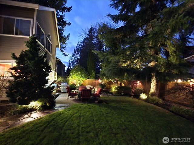 23970 SE 40th Place, Sammamish, WA 98029