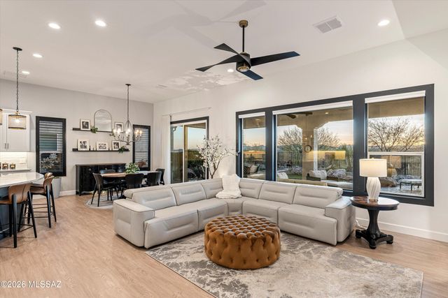 32376 S Cattle Trail, Oracle, AZ 85623