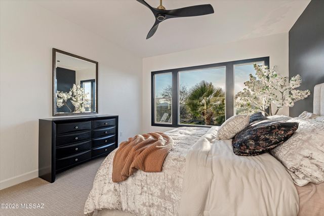 32376 S Cattle Trail, Oracle, AZ 85623