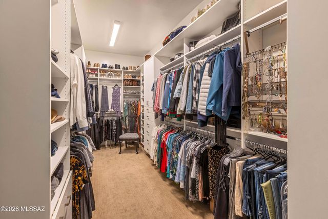 32376 S Cattle Trail, Oracle, AZ 85623