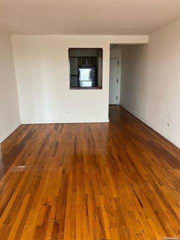 222-89 Braddock Avenue 6B, Bellerose, NY 11426