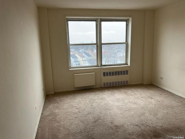 222-89 Braddock Avenue 6B, Bellerose, NY 11426