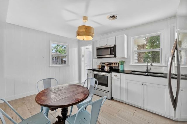 5537 LAKE STREET, Mount Dora, FL 32757