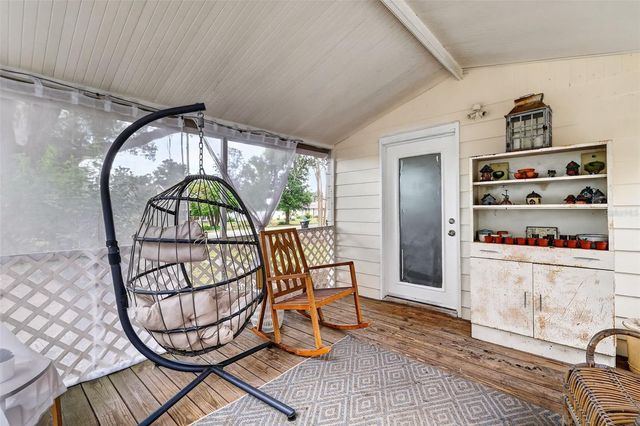 5537 LAKE STREET, Mount Dora, FL 32757